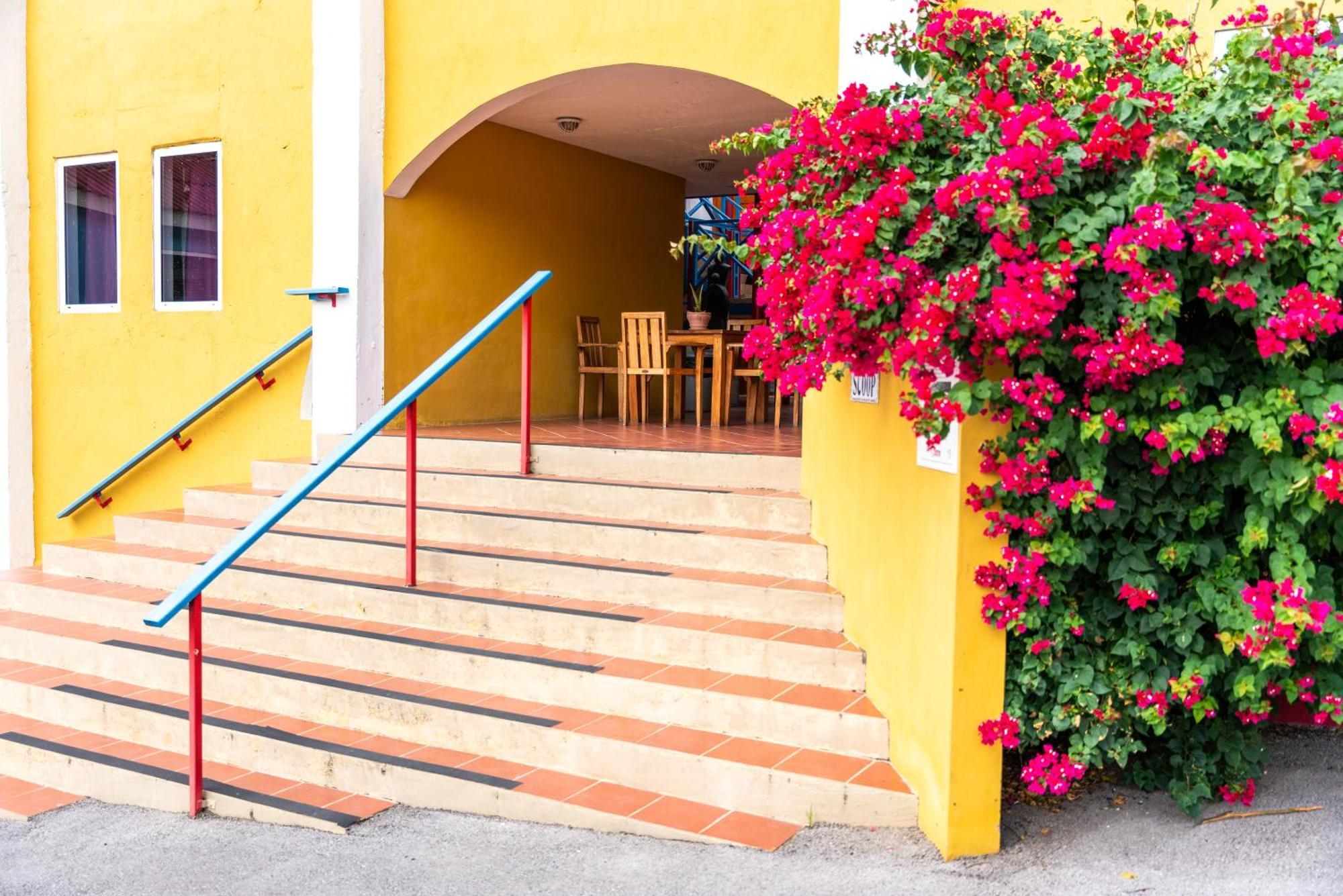 The Ritz Village (Adults Only) Willemstad Esterno foto