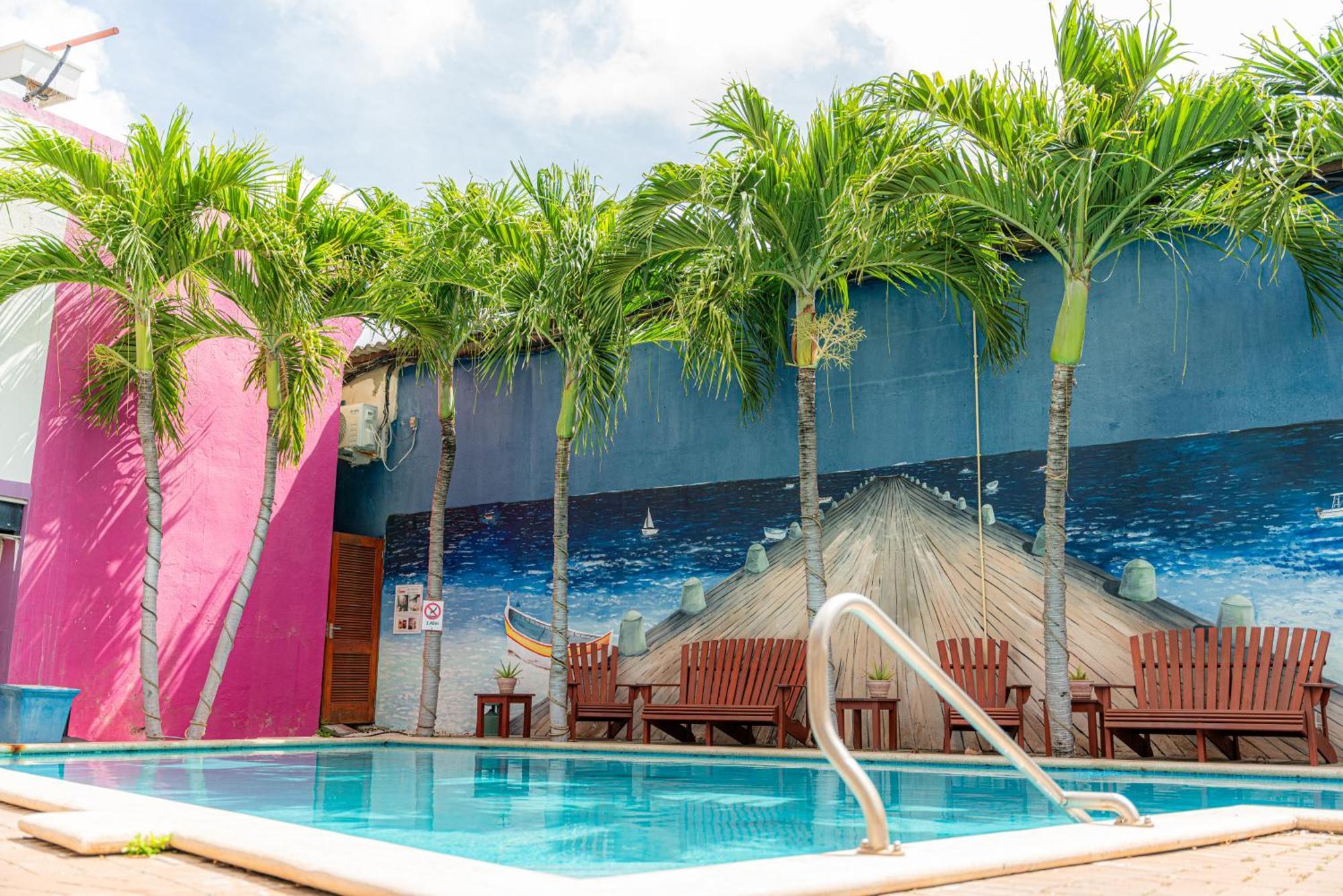The Ritz Village (Adults Only) Willemstad Esterno foto