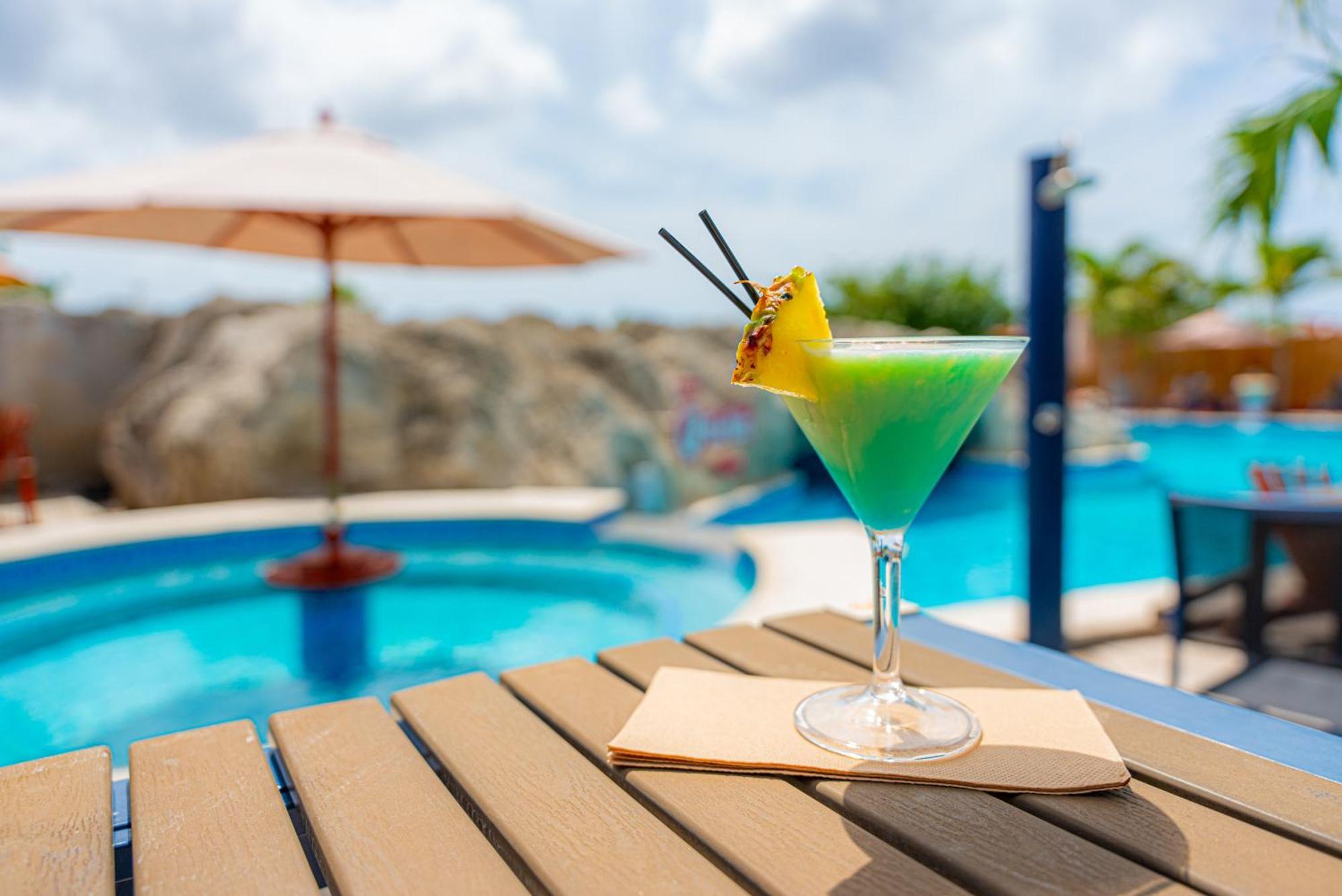 The Ritz Village (Adults Only) Willemstad Esterno foto