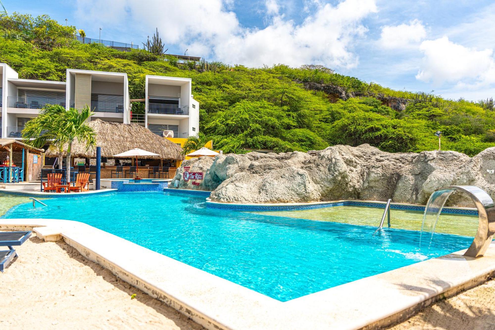 The Ritz Village (Adults Only) Willemstad Esterno foto